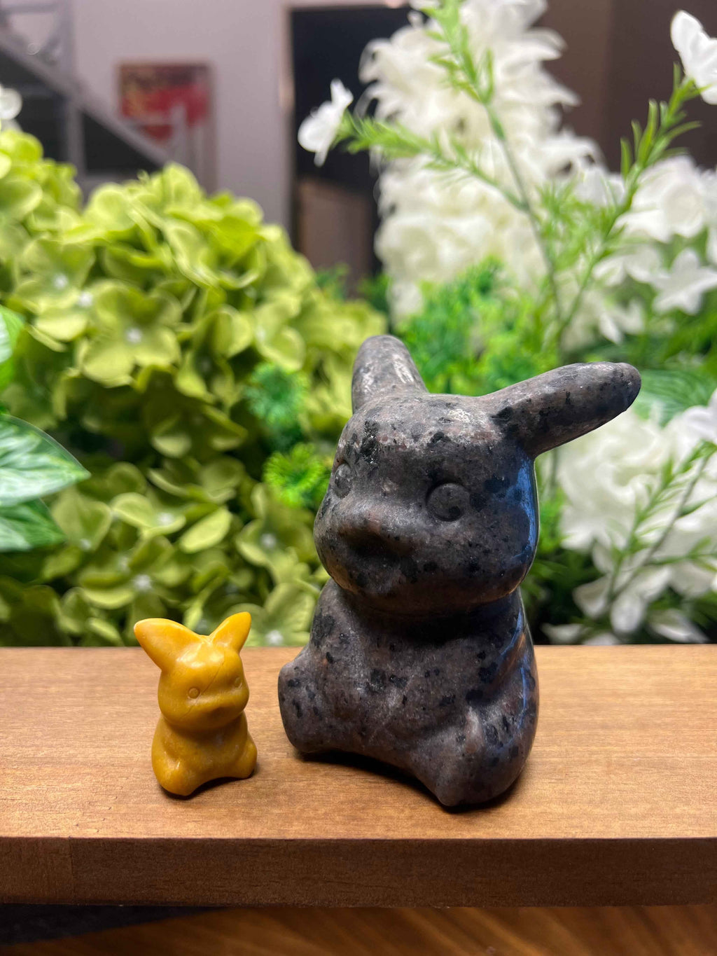 Yooperlite Anime Electric Carving (Medium, 2.68 x 2.30 x 3.73, 0.82lb)