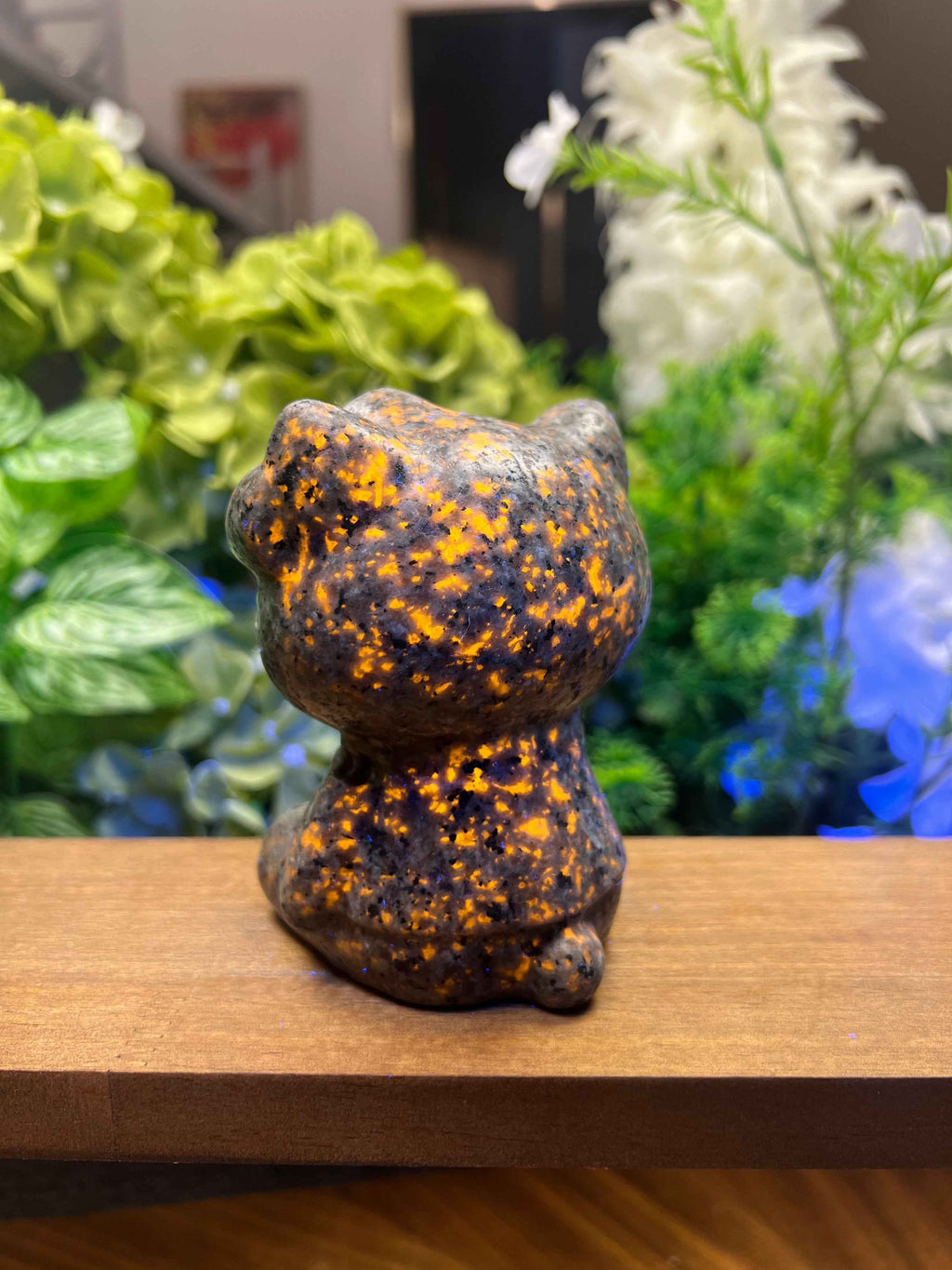 Yooperlite Anime Kitten Carving  (Medium, 2.97*2.86*3.72, 1.265lb)