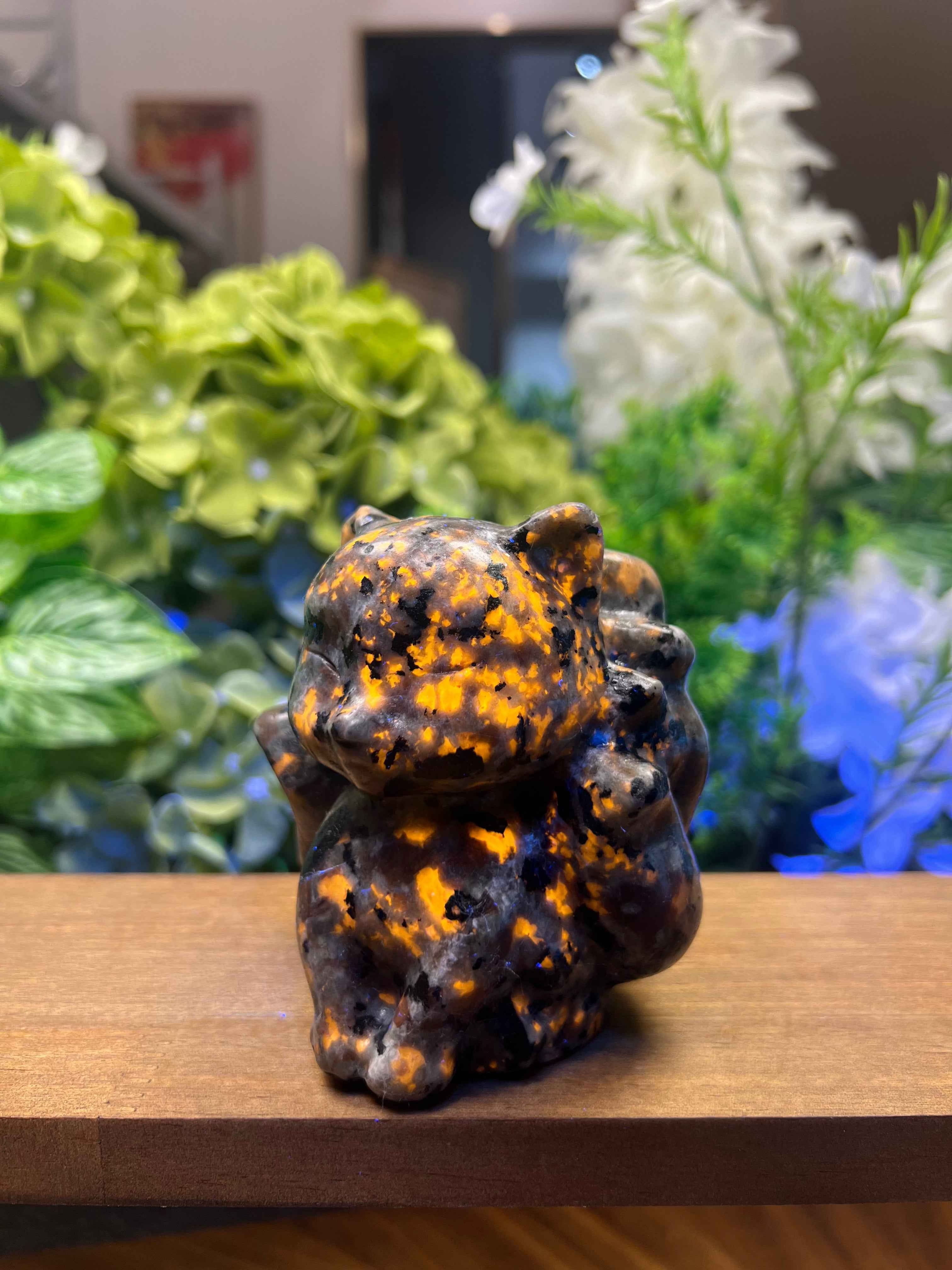 Yooperlite Nine-tail Fox Carving (Medium, 2.77*3.12*3.49, 1.415lb)