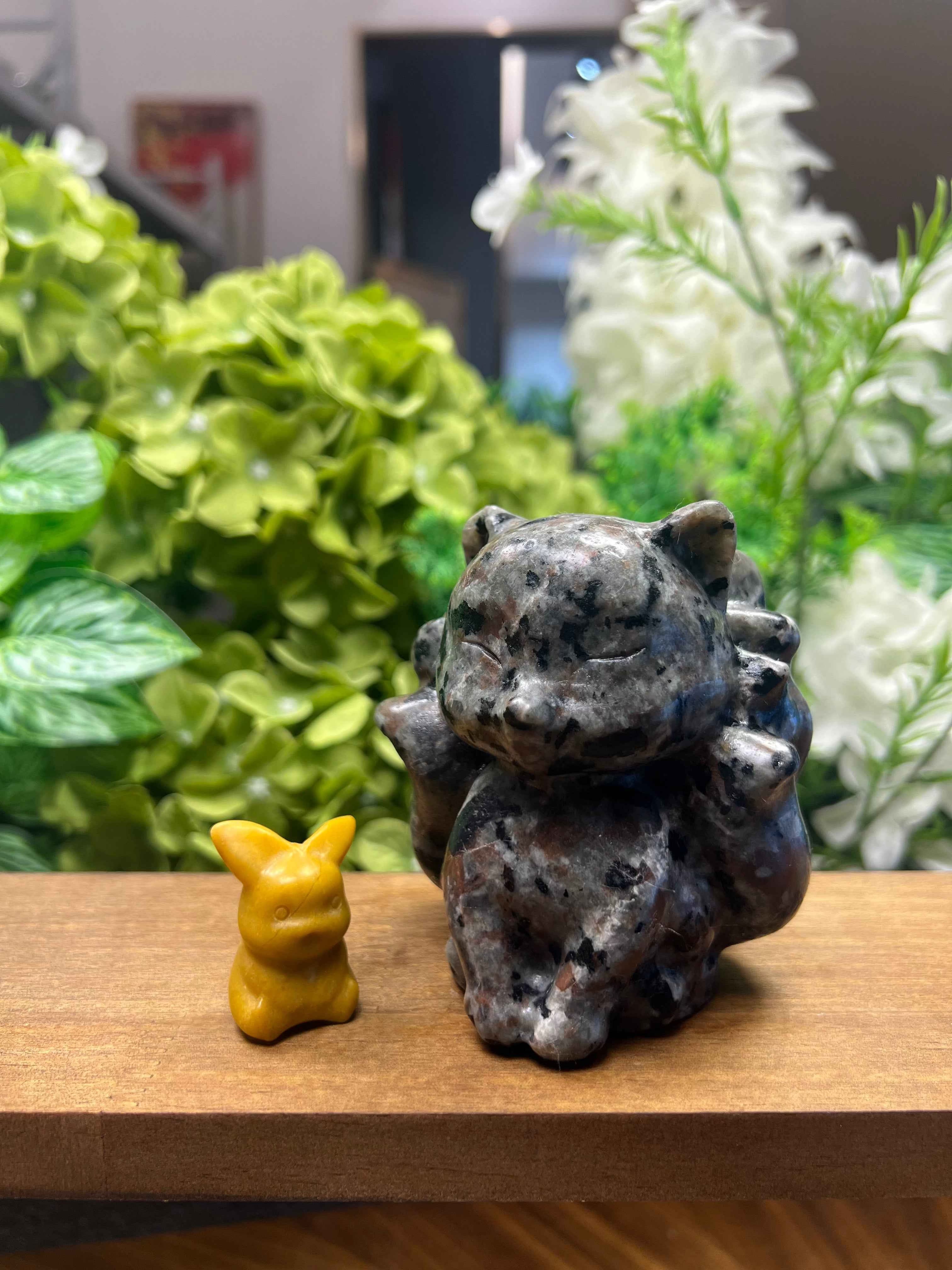 Yooperlite Nine-tail Fox Carving (Medium, 2.77*3.12*3.49, 1.415lb)