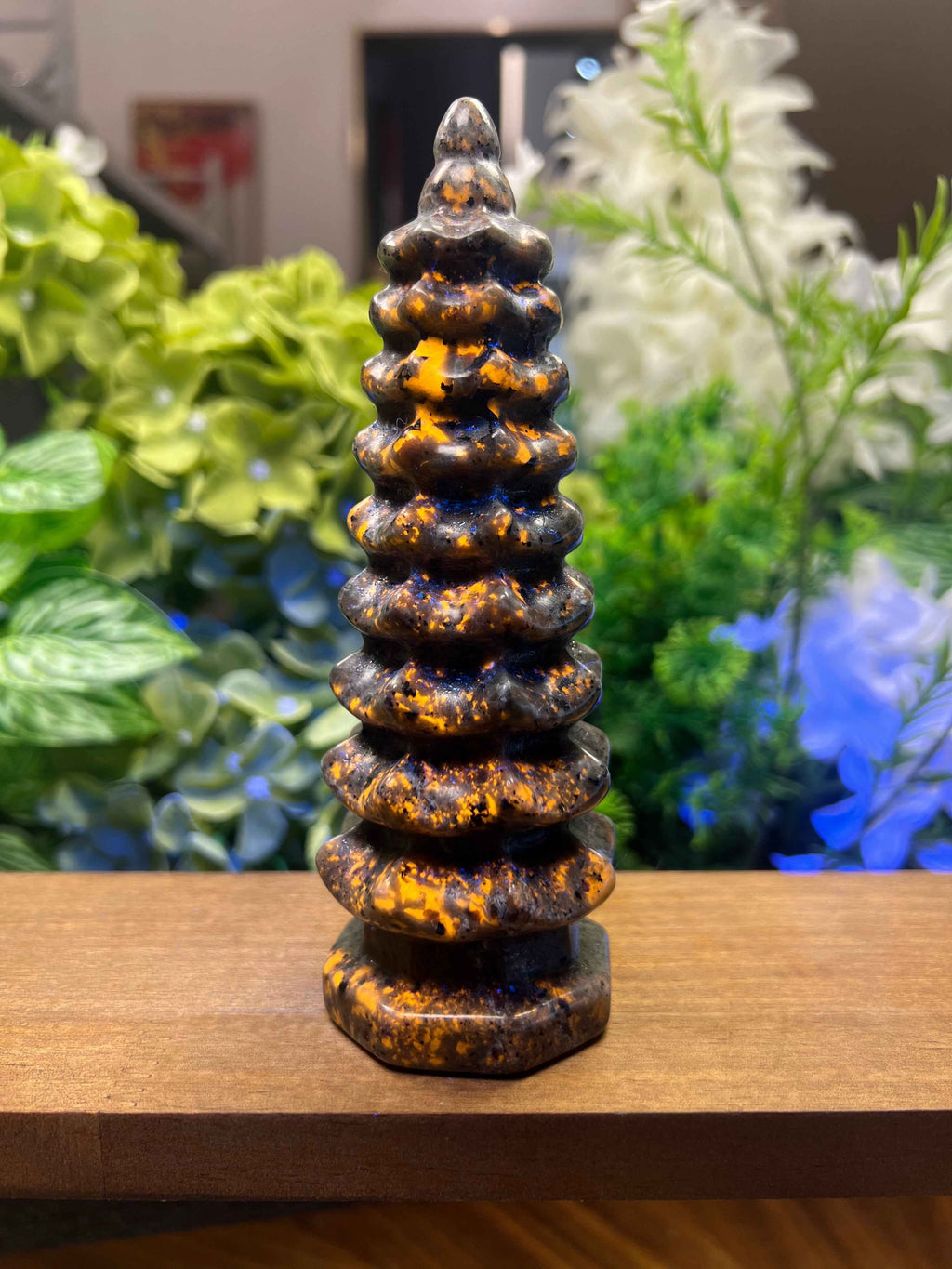 Yooperlite Pagoda Carving (Medium, 1.95*1.95*5.90, 0.865lb)