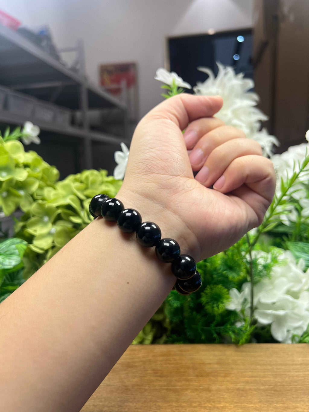 Black Obsidian Bracelet with Smokey Ornament (12mm+, 0.11lb)