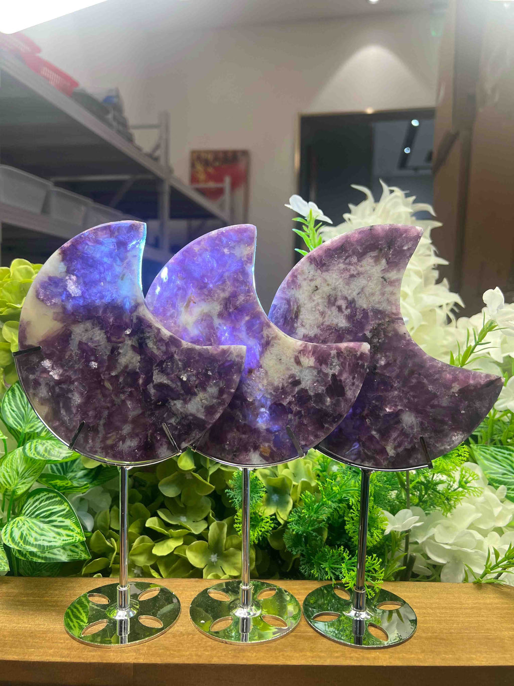 Purple Mica Moon Carving with Metal Stand(Medium, 5.59", 0.76lb)