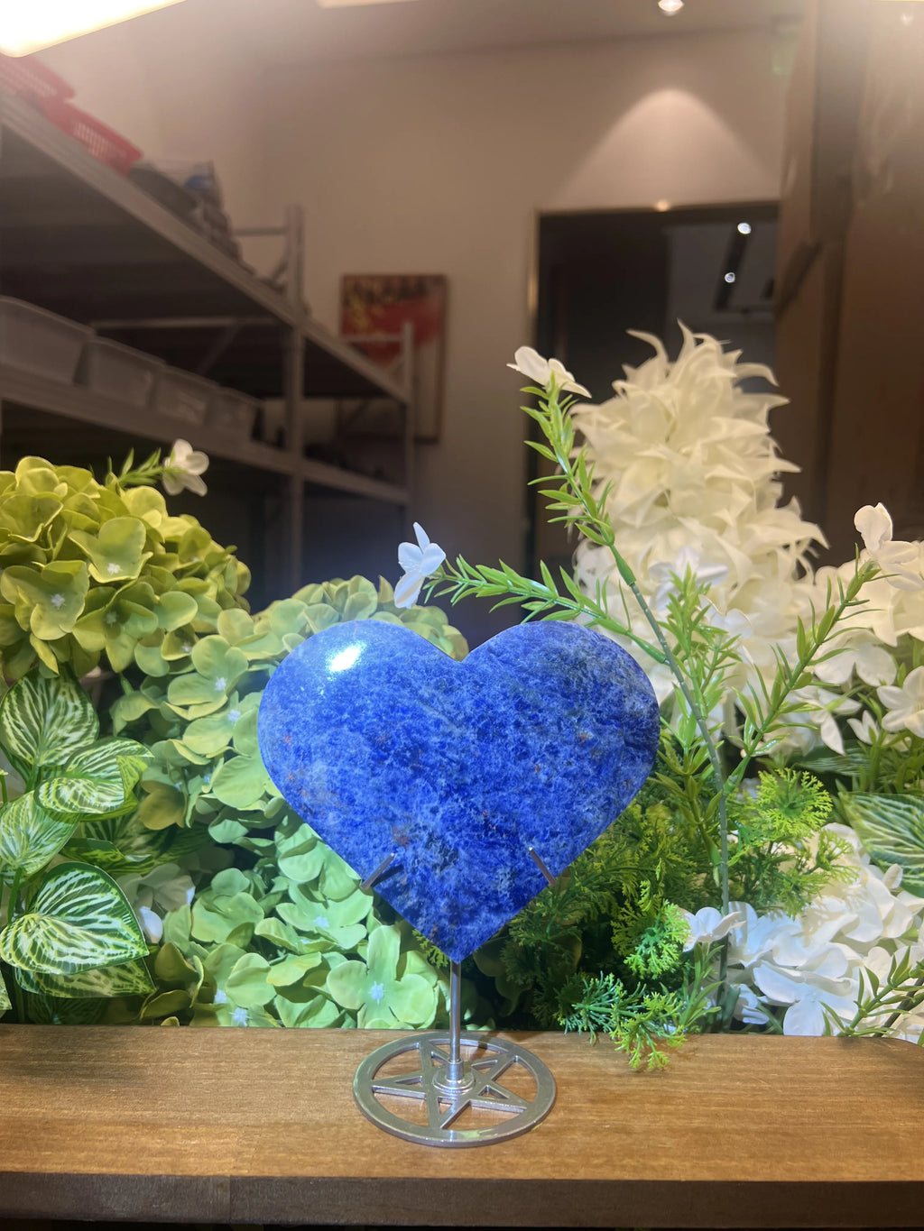 Medium Blue Sodalite Heart Carving with Metal Stand – 5.2-Inch Natural Stone Sculpture