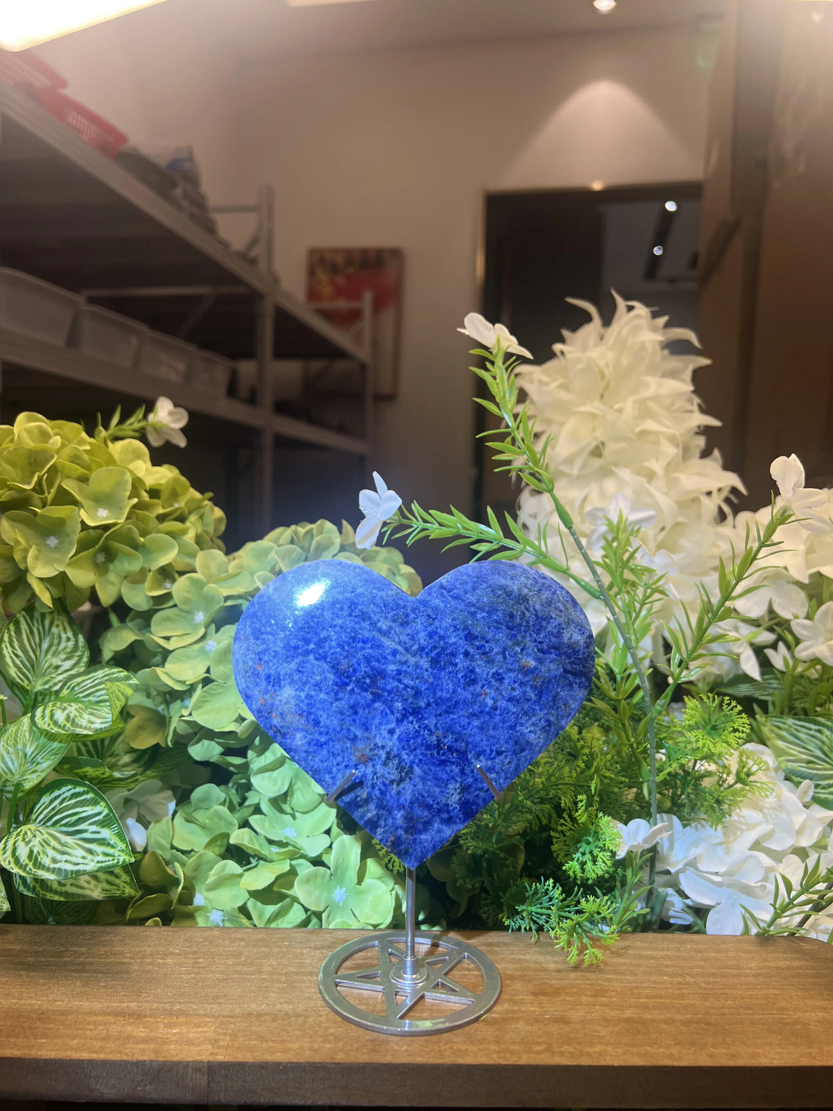 Medium Blue Sodalite Heart Carving with Metal Stand – 5.2-Inch Natural Stone Sculpture