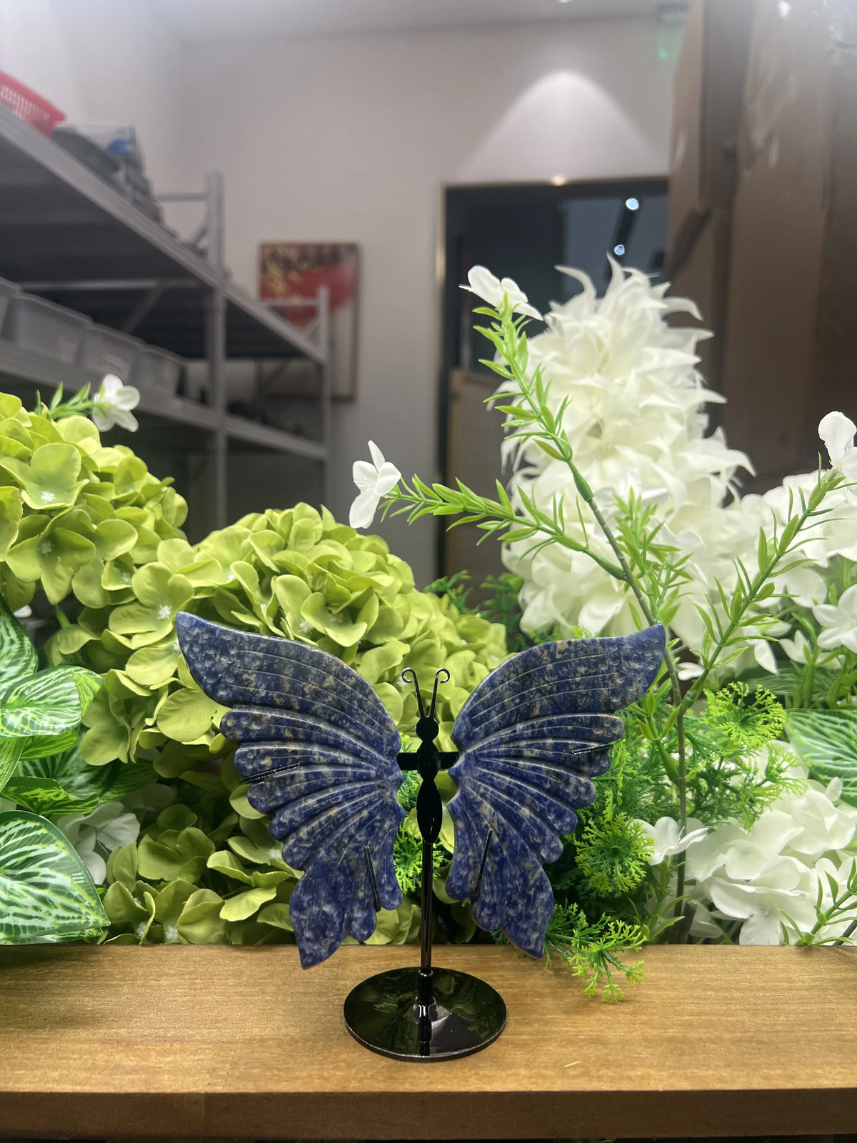 Small Blue Sodalite Butterfly Carving with Metal Stand – 4.7-Inch Wingspan Natural Stone Sculpture