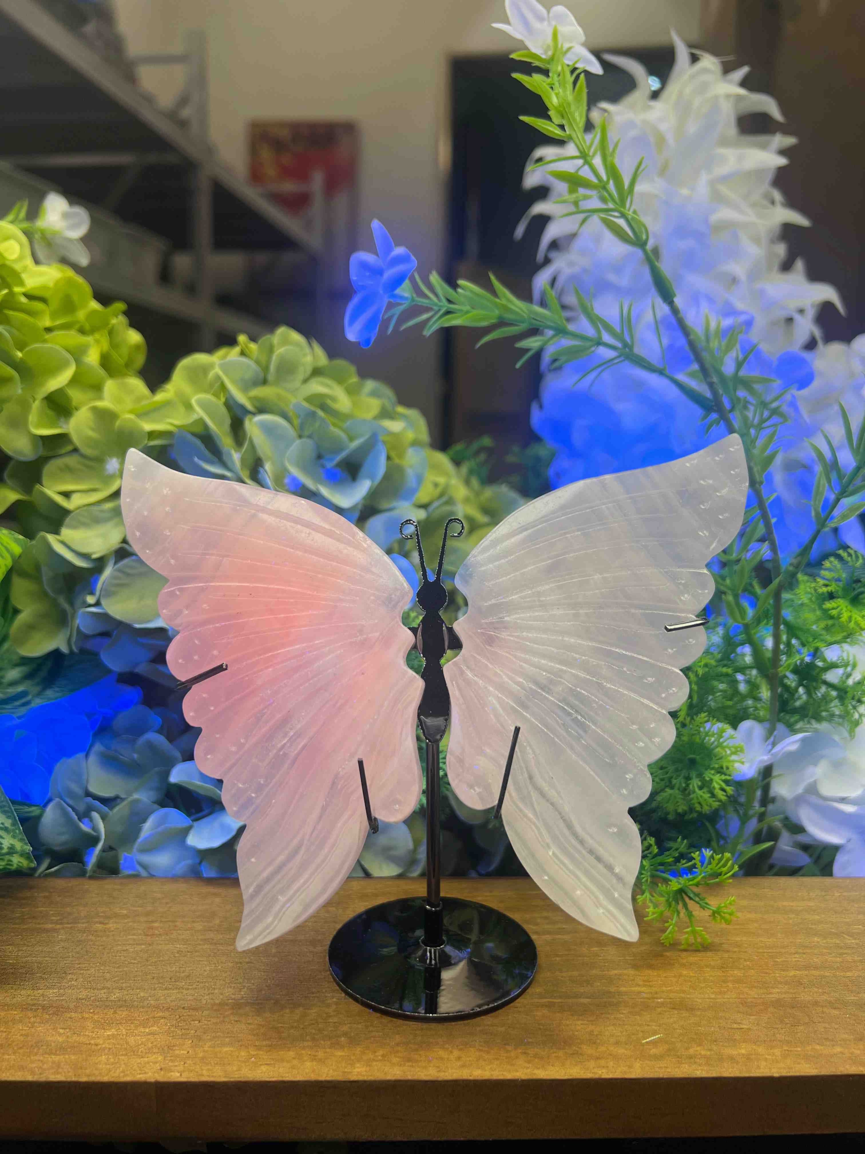 Mangano Calcite Butterfly Carving with Metal Stand (Small, 4.92",0.635lb)