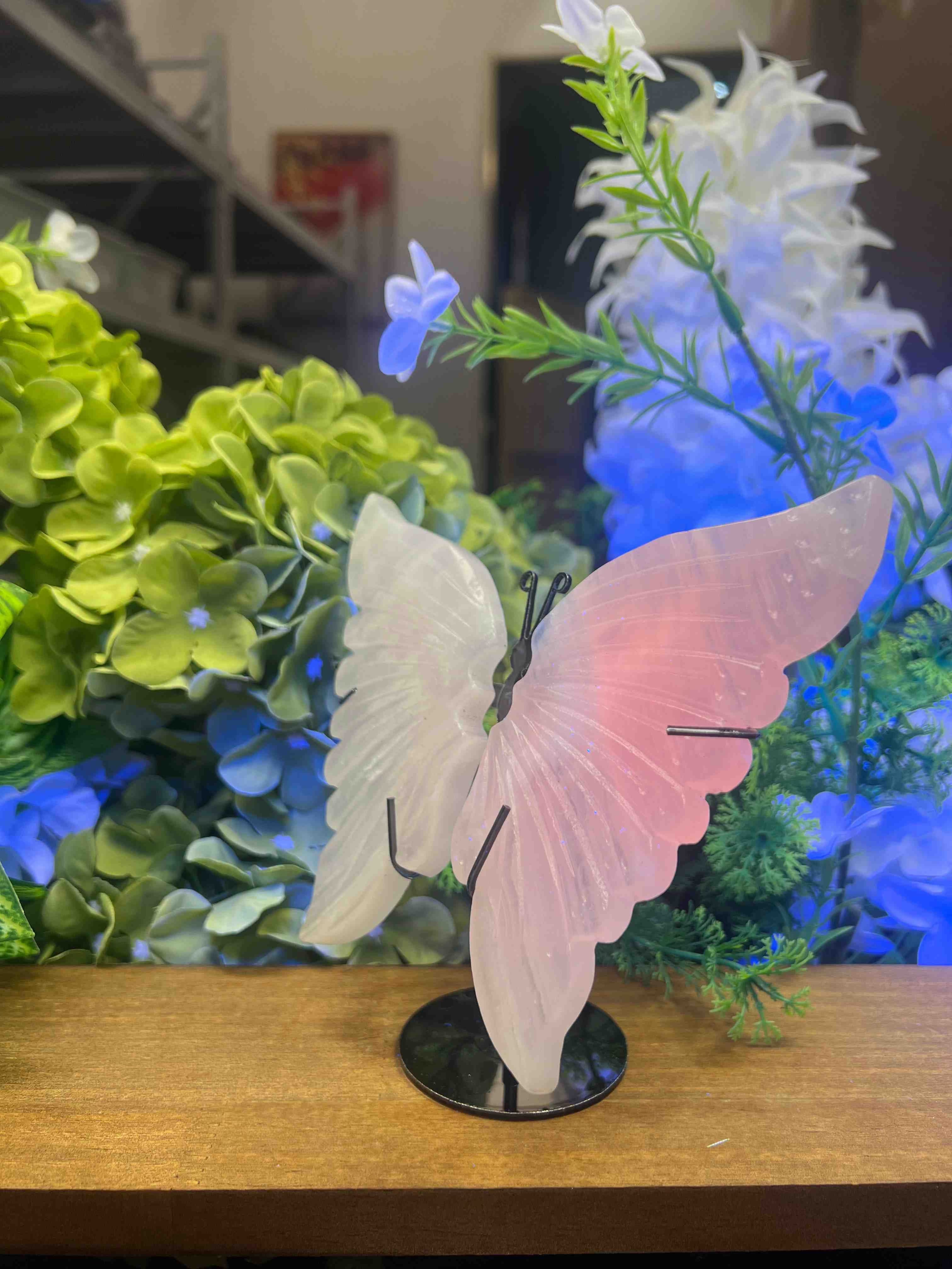 Mangano Calcite Butterfly Carving with Metal Stand (Small, 4.92",0.635lb)