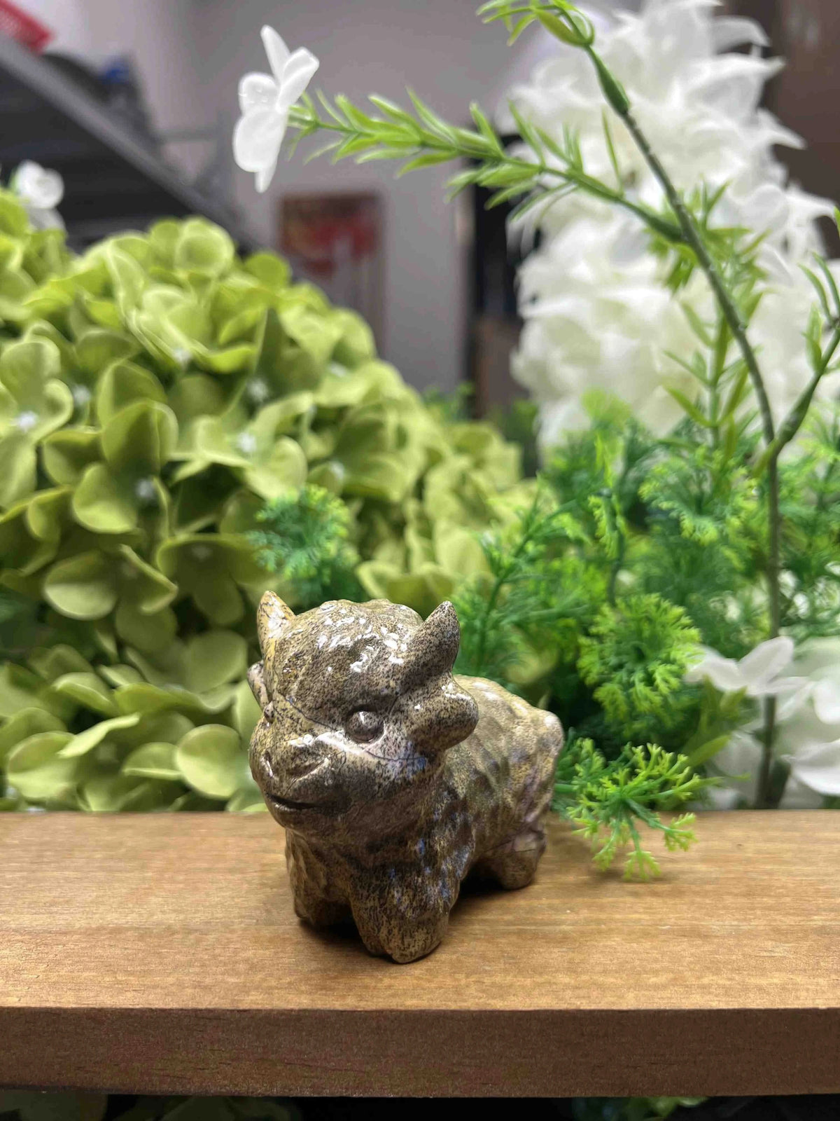 Small Highland Cow Picture Jasper Carving – Natural Stone Sculpture, Animal Decor