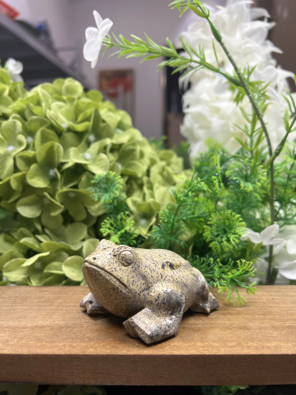 Small Frog Picture Jasper Carving – Natural Stone Sculpture