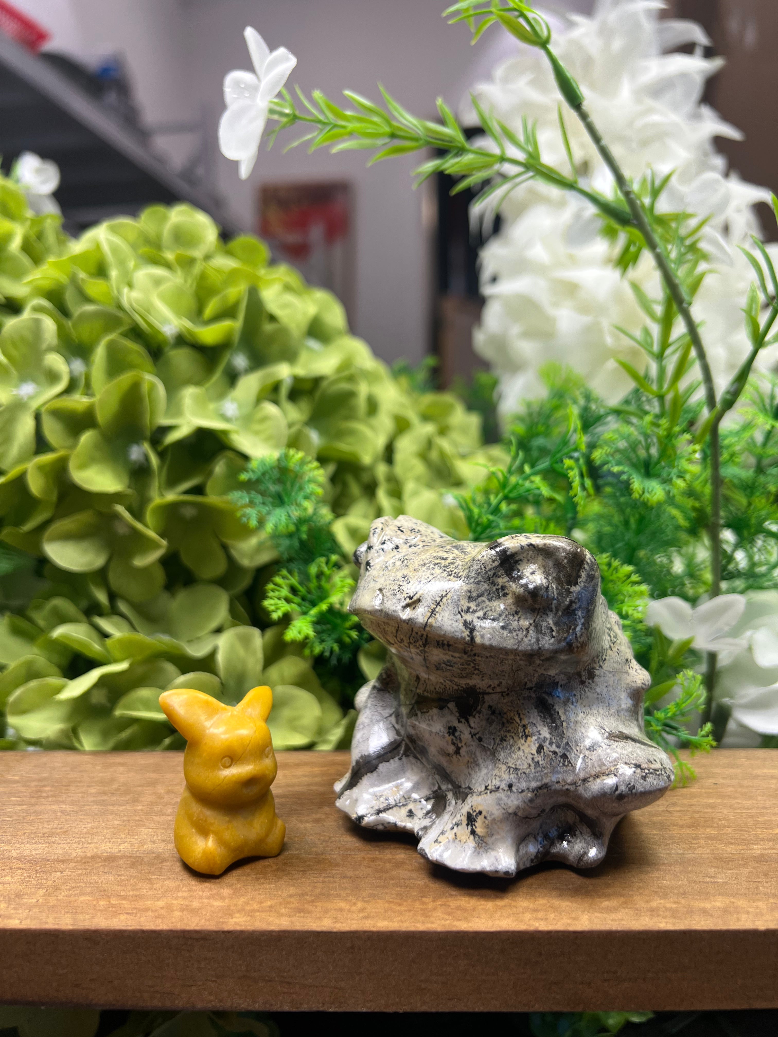 Mr.Toad Picture Jasper Carving (Small, 3.18*2.87*2.60, 0.915lb)