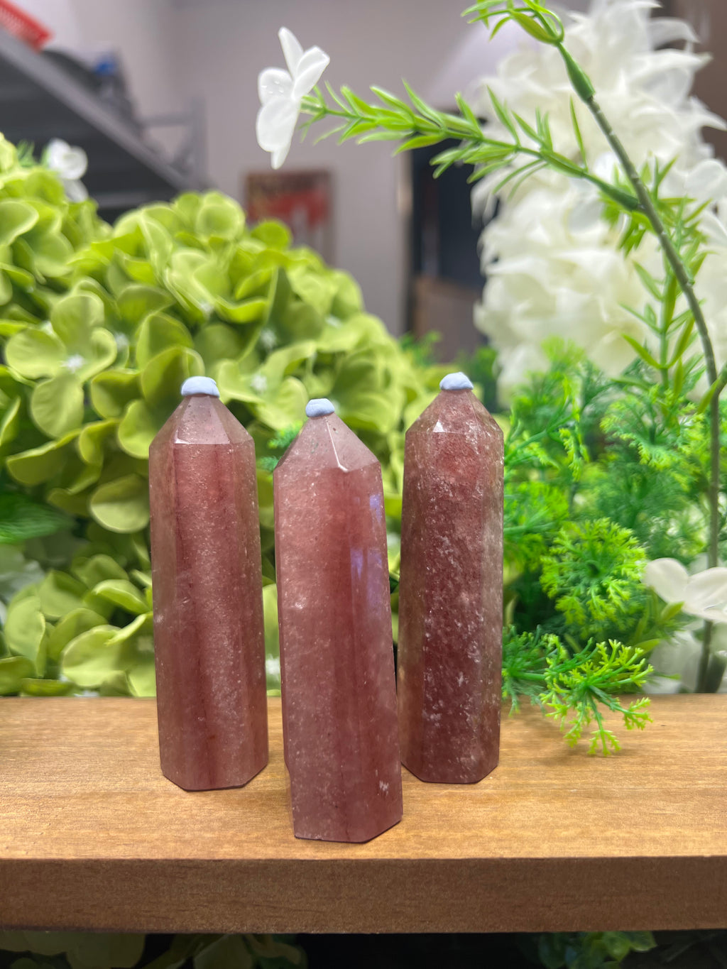 Strawberry Quartz Tower (Small, 0.89*0.89*3.40, 0.18lb)