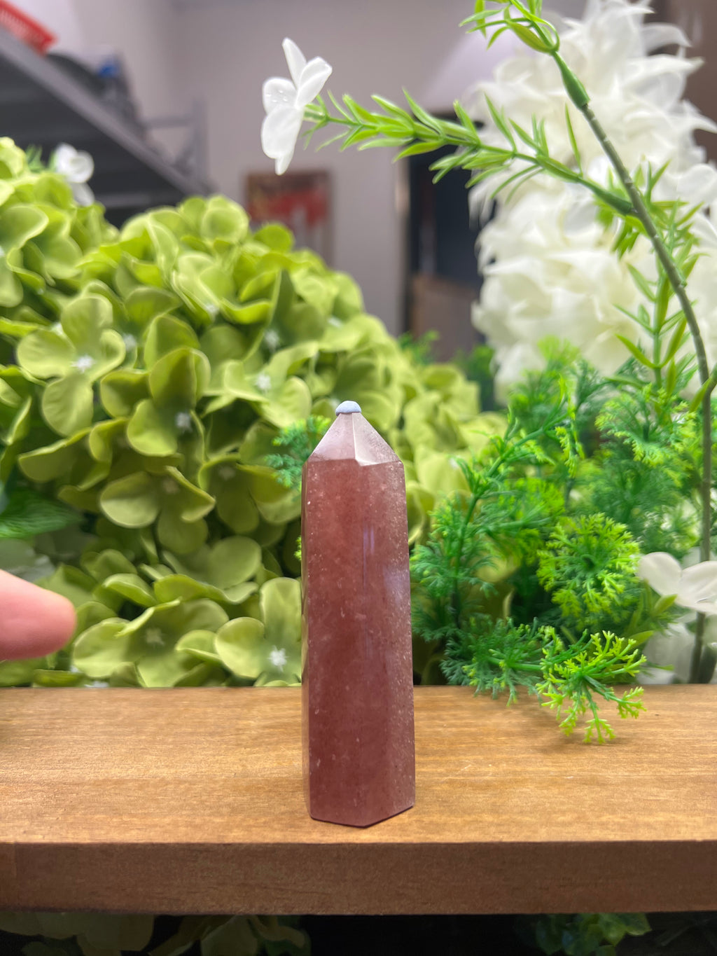 Strawberry Quartz Tower (Small, 0.89*0.89*3.40, 0.18lb)